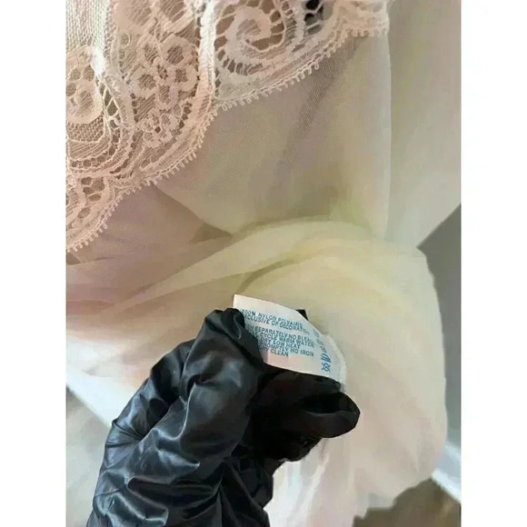 Vintage Vassarette Sheer Lace Coquette Long White Nightgown Robe Cottagecore M - Picture 14 of 14